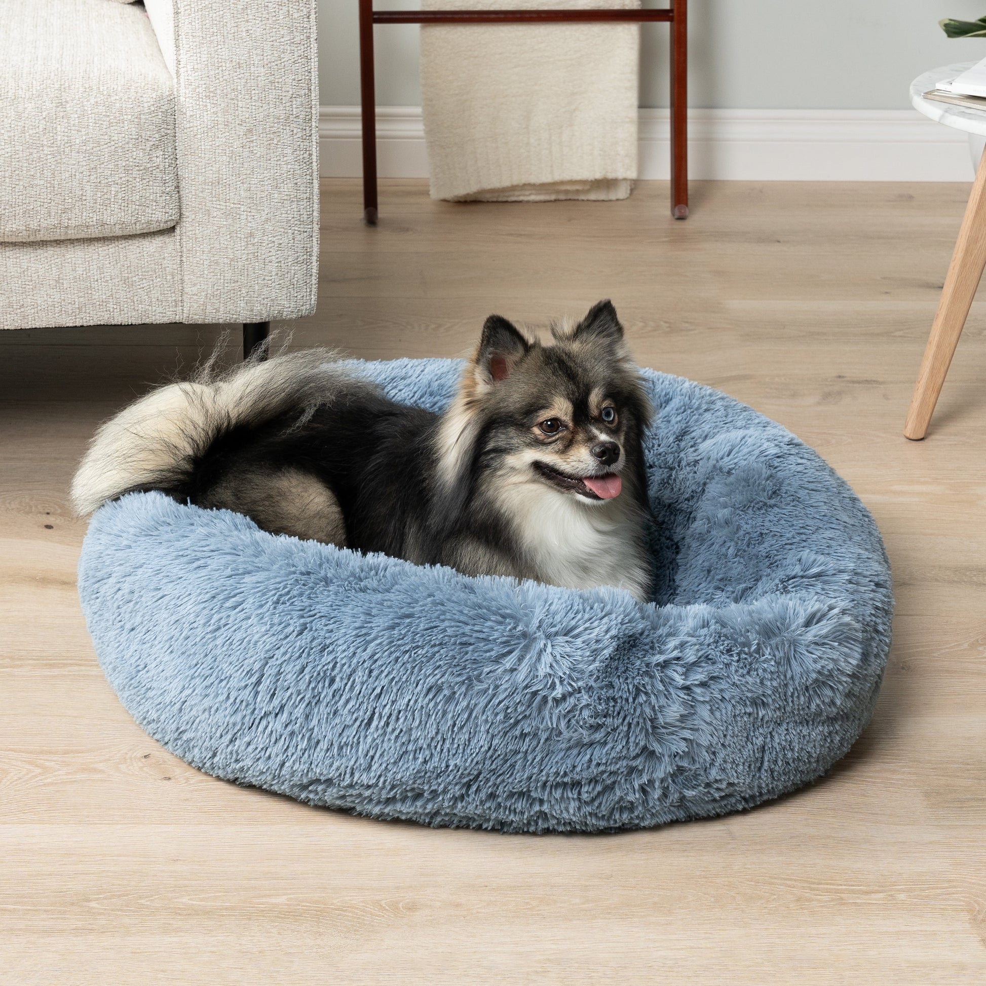 PetAmi Calming Dog Bed for Small Medium Dog Cat, Round Donut Dog Bed Washable, Fluffy Faux Fur Plush Cuddler Pet Kitten Cushion Bed, Anti-Slip, Fits up to 25 lbs, 23 inch, Dusty Blue